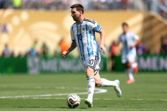 Messi se despede das Copas com 21 gols e marca história no futebol