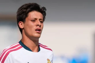 Mourinho elogia Arda Güler e destaca postura no Real Madrid