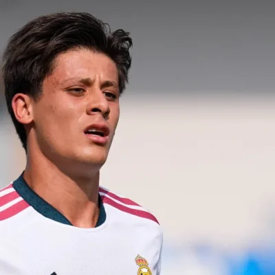 Mourinho elogia Arda Güler e destaca postura no Real Madrid
