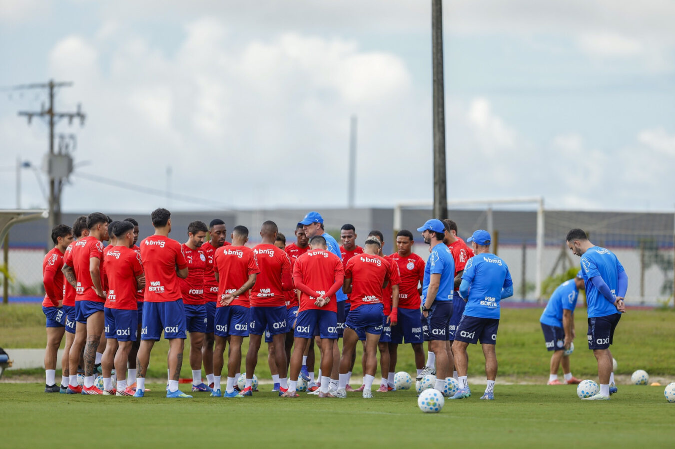 mudan as no bahia refor os e sa das na pausa do campeonato b 20260716