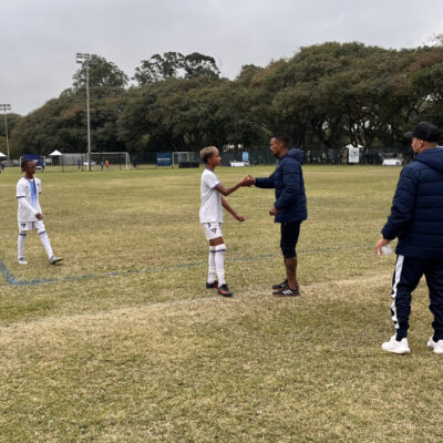 Nani planeja carreira de técnico e comanda projeto juvenil