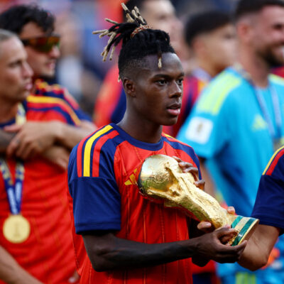 Nico Williams dedica título da Copa do Mundo a Neymar: 'Isso também é por ele'