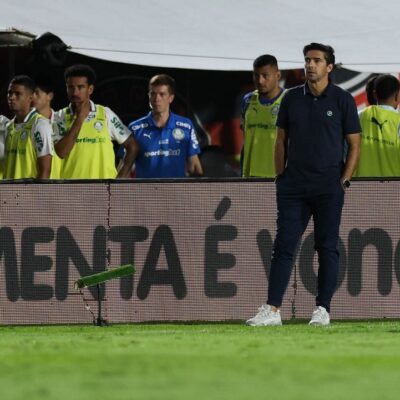 Palmeiras mantém Flaco López e Allan após propostas milionárias, diz Abel