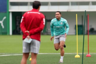 Palmeiras realiza treino em dois períodos e Vitor Roque avança na recuperação