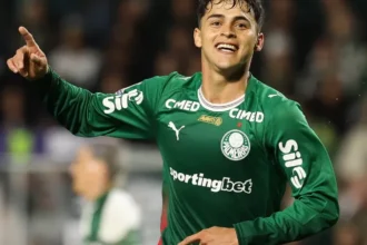 Palmeiras tenta ampliar vantagem contra Atlético-MG no Brasileirão