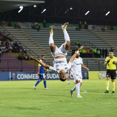 Santos vence Universidad Central por 4 a 1 na Copa Sul-Americana