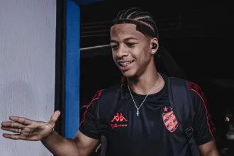 Sport espera contar com Zé Lucas no duelo contra o Botafogo-SP na Série B