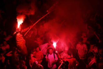 Torcedores comemoram título da Espanha na Copa do Mundo em Madri; veja fotos
