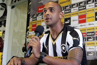 Ventania no RJ derruba muro e mata ex-atacante do Botafogo