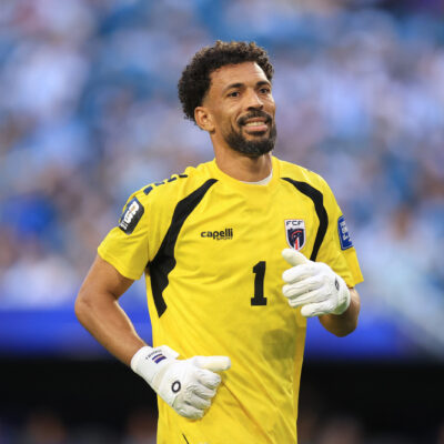 Vozinha desembarca em Santiago para assinar com o Colo-Colo