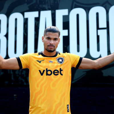 Warleson, novo goleiro do Botafogo, busca se provar no futebol brasileiro