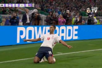 Zagueiro finge lesão e surpreende técnico da Inglaterra após vitória sobre o México