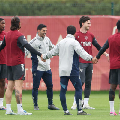 Arteta pede aumento do número de relacionados na Premier League: 'É pelo bem-estar'