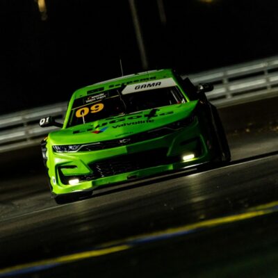 Arthur Gama domina e vence corrida noturna da NASCAR Brasil em Cuiabá