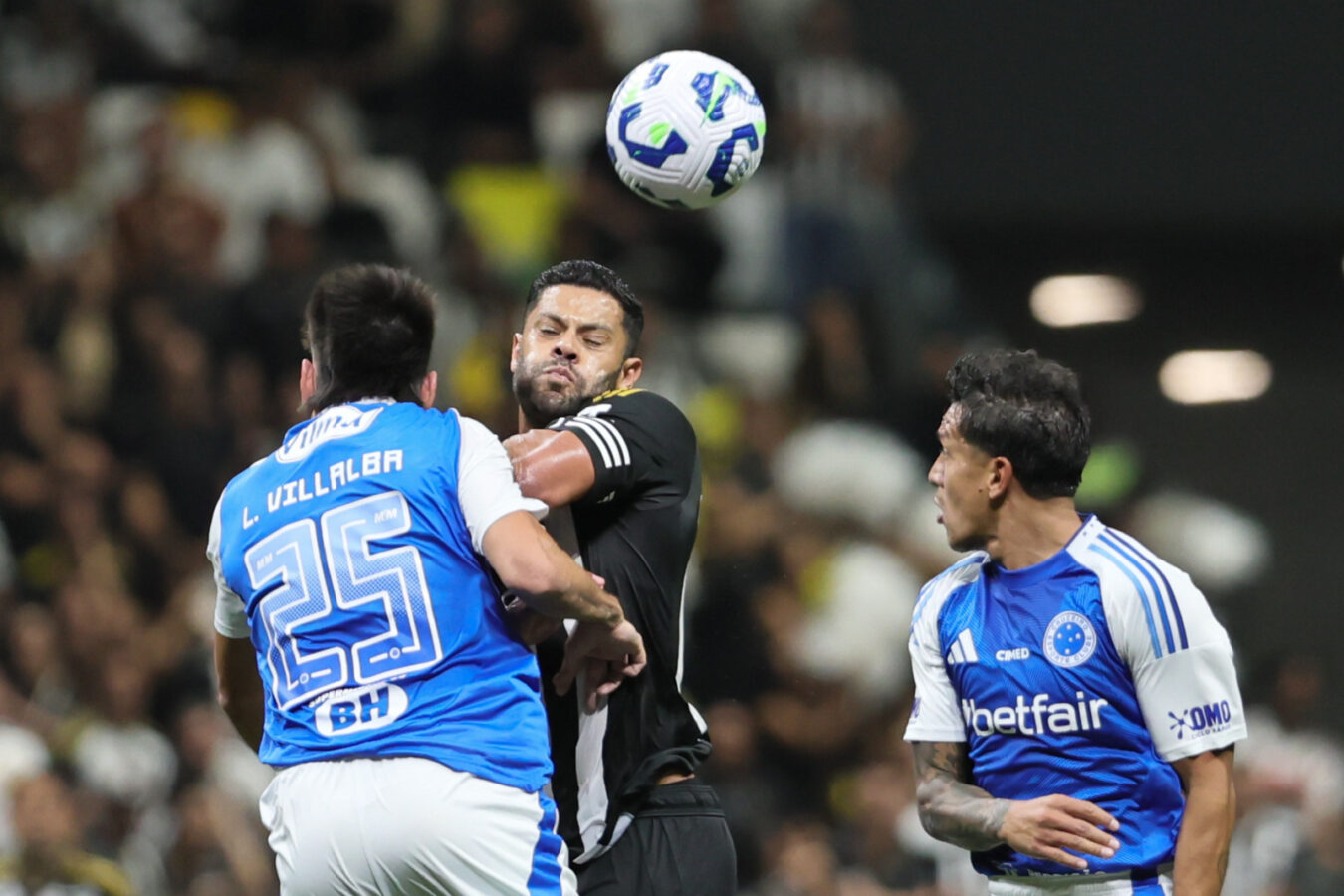 Atlético-MG se renova e encara Cruzeiro nas quartas da Copa do Brasil