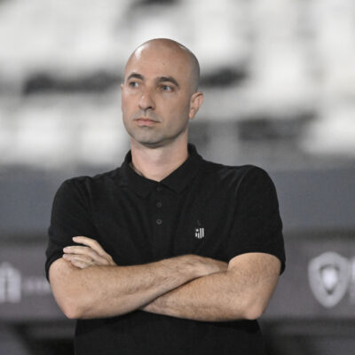 Botafogo confirma Bellão como interino para duelos contra Flamengo e Palmeiras