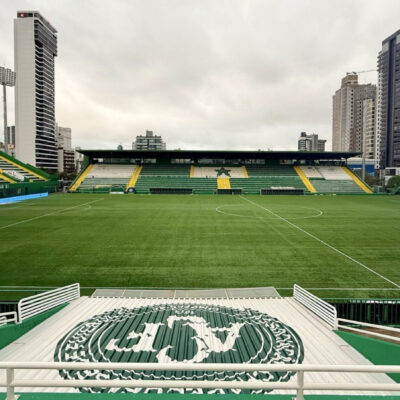 Chapecoense recebe o Cruzeiro na Arena Condá em busca de vantagem