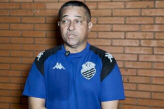 Comercial segura empate e segue líder na Copa Paulista