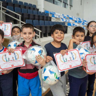 CONMEBOL SUMA ensina higiene bucal a crianças em oficinas educativas