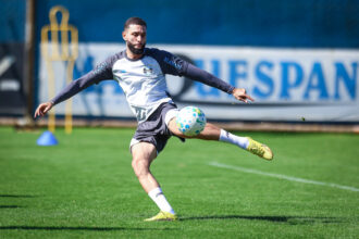 Corinthians avança por Wagner Leonardo, zagueiro pode sair do Grêmio