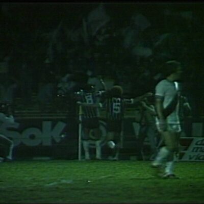 Corinthians presta homenagem a Geraldão, ex-atacante e goleador