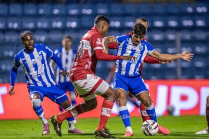 CRB vence Avaí na Ressacada e encerra série de vitórias do Leão