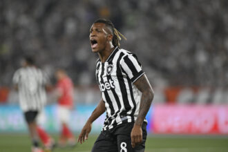 Danilo busca redenção diante da torcida do Botafogo após vaias