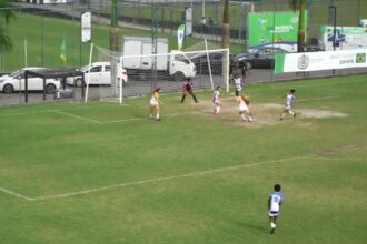 Dom Pedro II elimina Colégio Modelo nos pênaltis e chega à semifinal