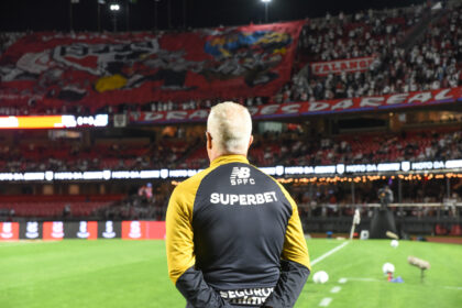 Dorival admite dívida com a torcida após empate do São Paulo