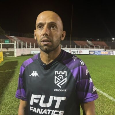 Epitácio exige reação após terceira derrota e queda à lanterna