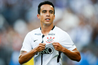 Ex-jogador Jadson é detido no Paraná por suspeita de agressão doméstica