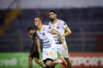 Fast goleia Alvorada por 4 a 1; RB do Norte vence Operário-AM