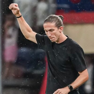 Filipe Luís lidera Monaco a vitória por 1 a 0 com gol de Eric Dier