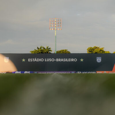 Flamengo encara Ferroviária neste sábado pelas quartas do Brasileiro