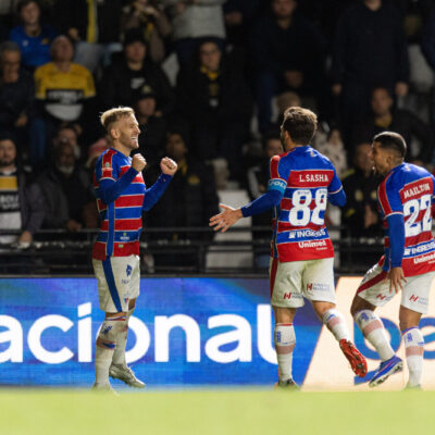 Fortaleza derrota Criciúma fora e encosta no G-2 da Série B