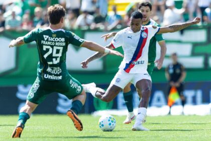 Giovanni brilha; Bahia arranca empate por 3 a 3 na Arena Condá