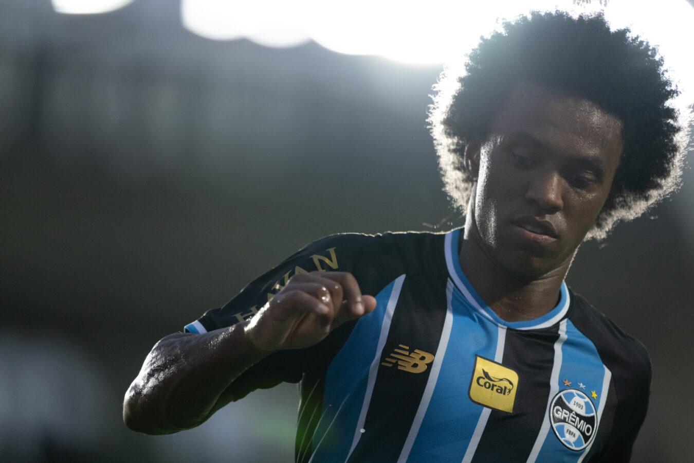 Grêmio e Willian avançam e devem fechar rescisão nesta semana