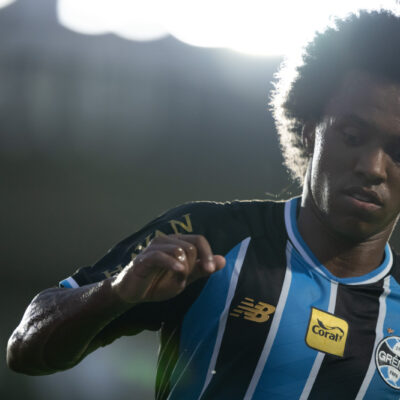 Grêmio e Willian avançam e devem fechar rescisão nesta semana