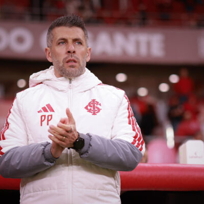Inter trava no ataque, empata com Atlético-MG e complica Pezzolano