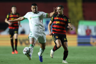 Juan Alano brilha com duas assistências na vitória do Sport