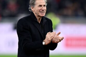 Milan coloca patch '6 per sempre' na camisa em homenagem a Baresi