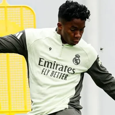 Mourinho dificulta espaço de Endrick no Real e quer atacante mais físico