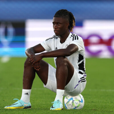 Mourinho enxuga elenco do Real e prepara três saídas