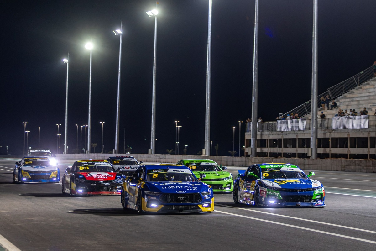 NASCAR Brasil estreia em Cuiabá e enfrenta calor intenso na pista