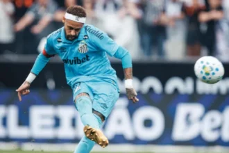 Neymar decide e assiste Oliva: Santos vence Corinthians na Neo Química
