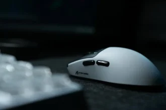Novo mouse gamer ultraleve chega com foco em performance para esports