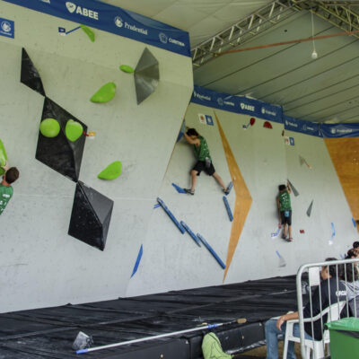 Paraná movimenta fim de semana com escalada e beisebol