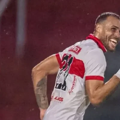 Pedro Castro aposta no acesso e elogia adaptação como primeiro volante