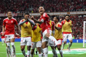 Pezzolano celebra 2 a 0 e confia virada do Internacional