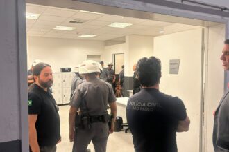 PM conduz nove torcedores ao Jecrim após confusão na Neo Química